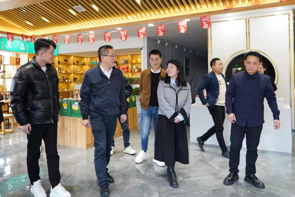 云南怒江州政府副州长冯逆光一行考察xk体育平台-xk体育（中国）
