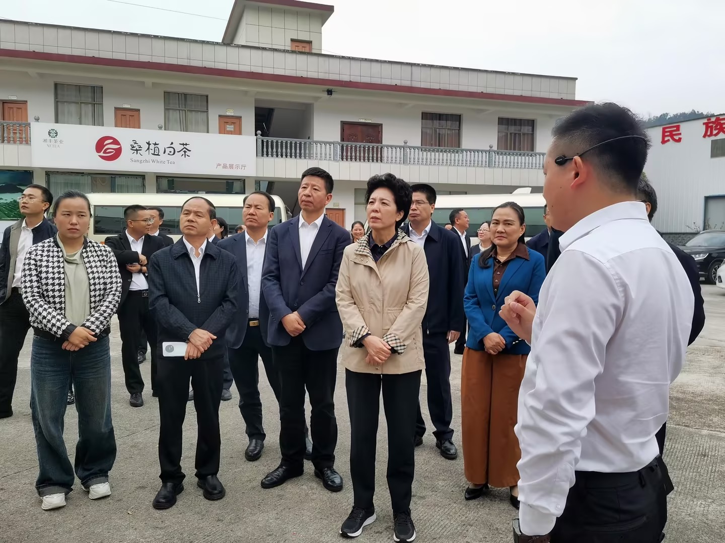 湖南省人大常委会党组书记乌兰带队考察调研xk体育平台-xk体育（中国）桑植白茶公司
